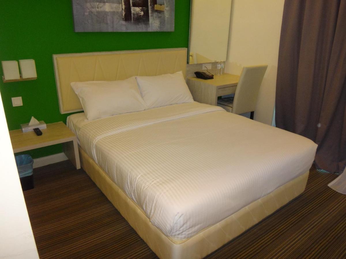 Kosma Business Hotel Kuantan Ngoại thất bức ảnh