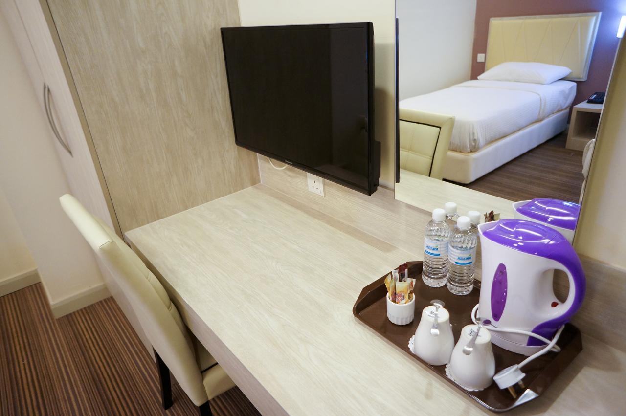 Kosma Business Hotel Kuantan Ngoại thất bức ảnh