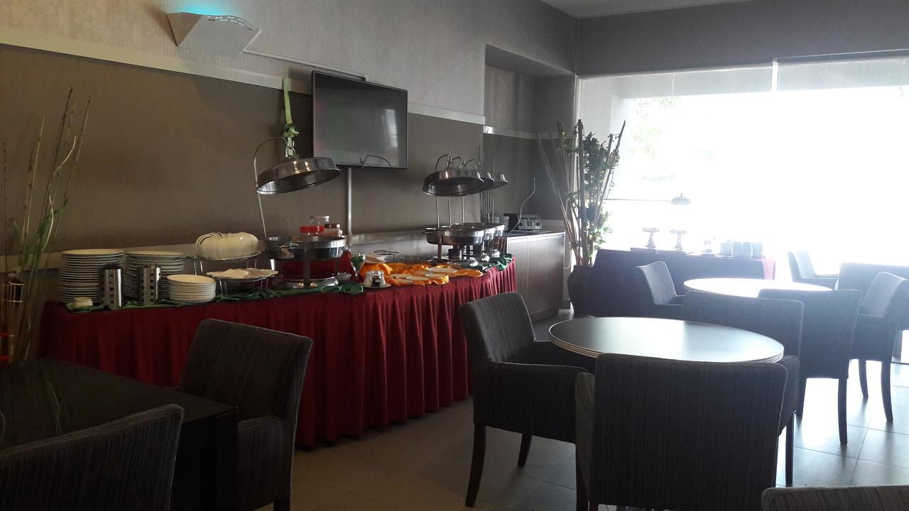 Kosma Business Hotel Kuantan Ngoại thất bức ảnh