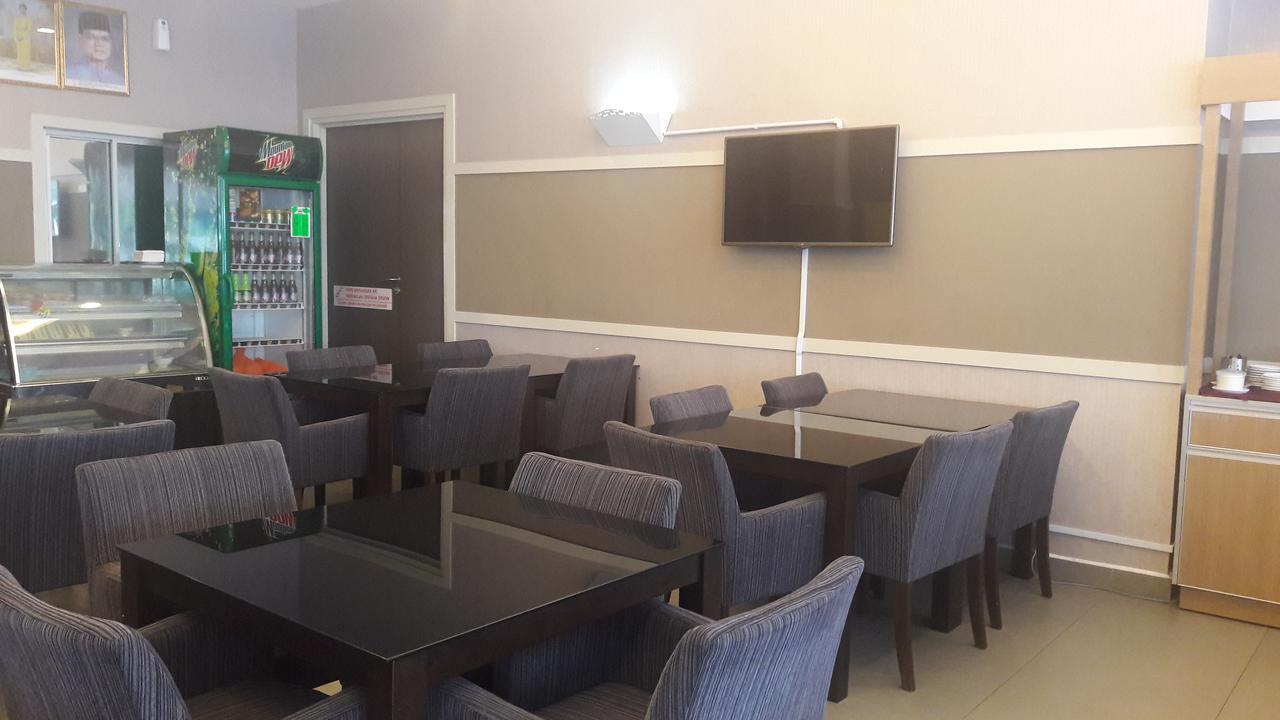 Kosma Business Hotel Kuantan Ngoại thất bức ảnh